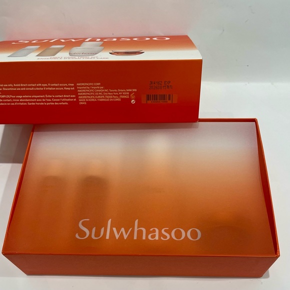 Sulwhasoo
First Care Trial Kit (Mini sizes), New, unopened - Picture 2 of 5